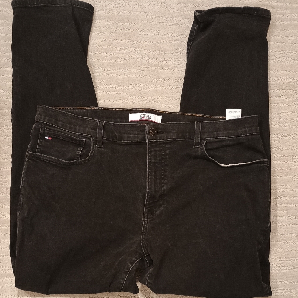 Tommy Hilfiger Black Slim Jeans Tapered Fit